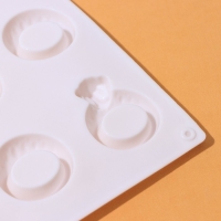 Форма для кондитерских украшений Доляна «Колечки», силикон, 27,9×16,1×1 см, цвет МИКС Форма для кондитерских украшений Доляна «Колечки», силикон, 27,9×16,1×1 см, цвет МИКС