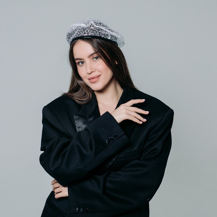 Берет прозрачный с пайетками, цвет белый, р-р 56см Берет прозрачный с пайетками, цвет белый, р-р 56см