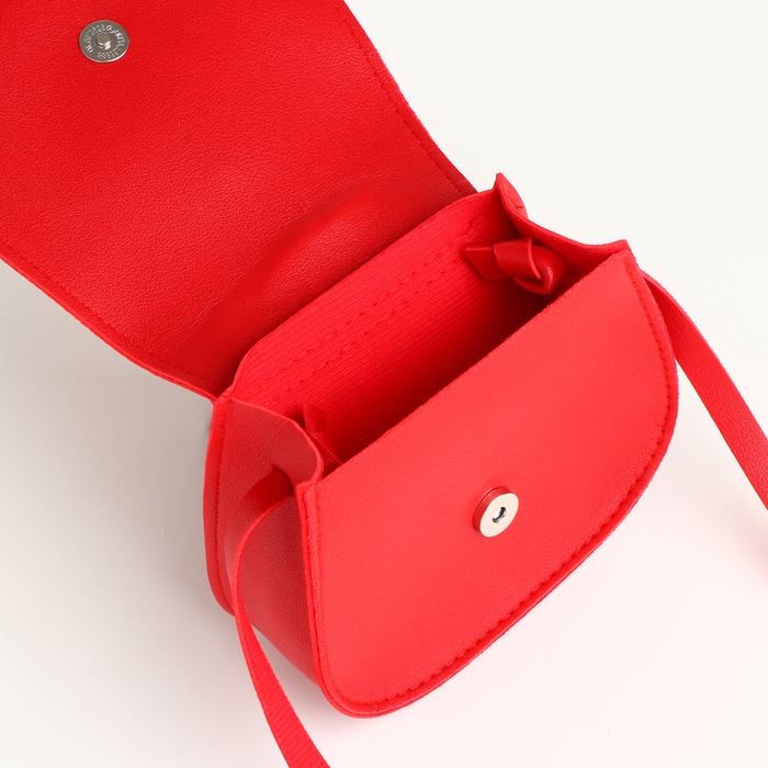 Сумка детская для девочки на клапане «Выбражулька», цвет красный Сумка детская для девочки на клапане «Выбражулька», цвет красный