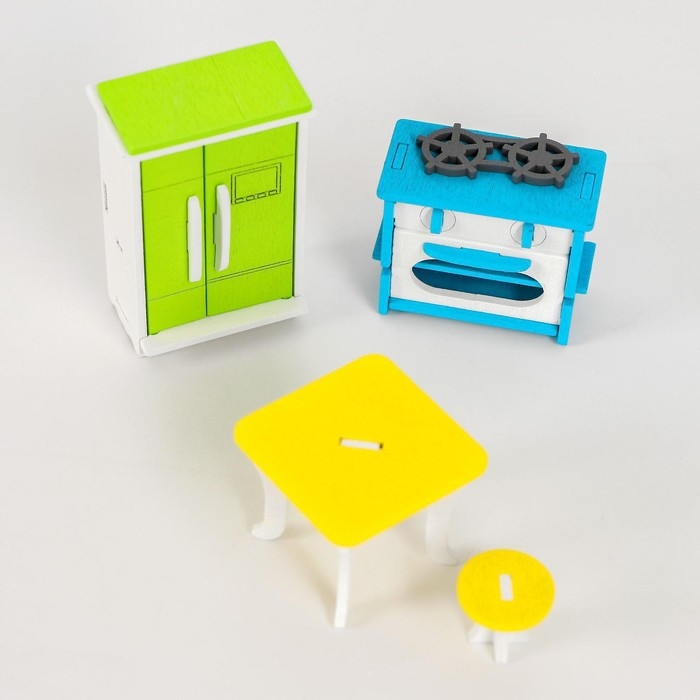 Мебель для кукол &laquo;Кухня&raquo; + куколка в подарок