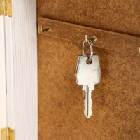 Ключница "Белоснежные цветы" молочный дуб 17х22 см Ключница "Белоснежные цветы" молочный дуб 17х22 см