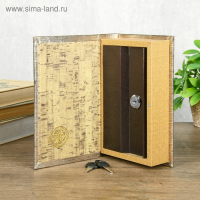 Сейф-книга дерево кожзам "Королевская эмблема" 21х13х5 см Сейф-книга дерево кожзам "Королевская эмблема" 21х13х5 см