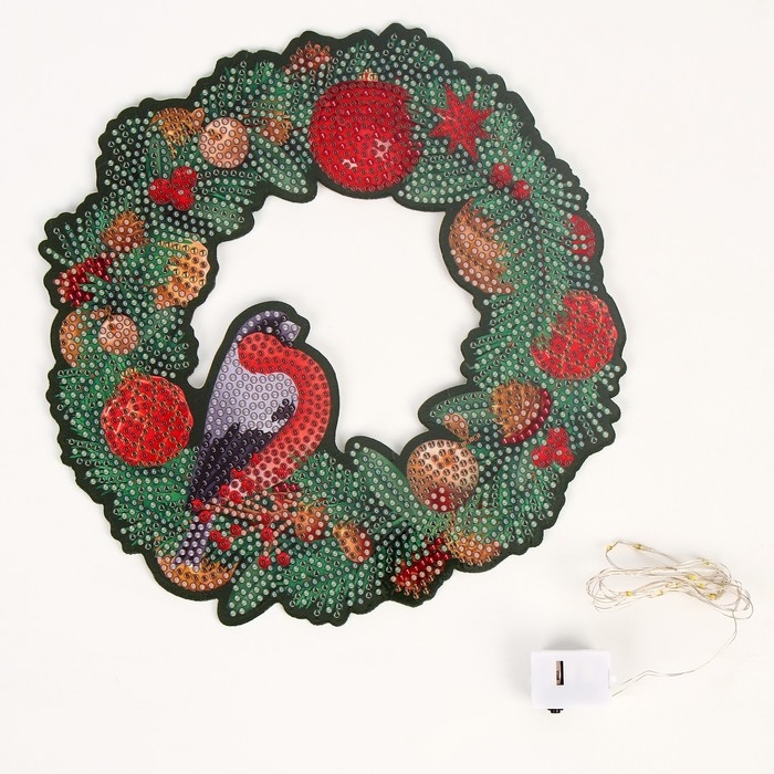 Алмазная мозаика на новый год с полным заполнением на фигурке. Новогодний венок «Снегирь», 20 х 20 см, новогодний набор для творчества Алмазная мозаика на новый год с полным заполнением на фигурке. Новогодний венок «Снегирь», 20 х 20 см, новогодний набор для творчества