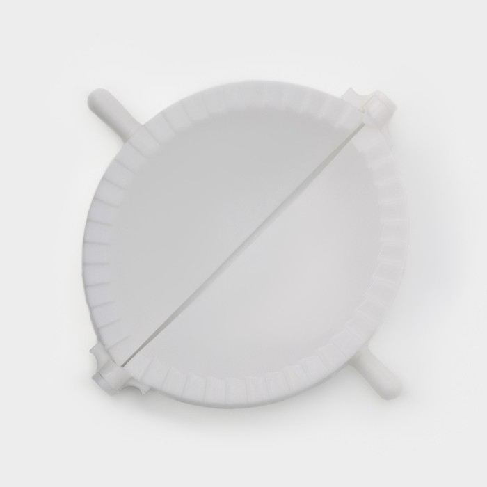 Форма для лепки вареников Доляна, d=12 см, цвет белый Форма для лепки вареников Доляна, d=12 см, цвет белый