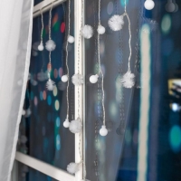 Гирлянда &laquo;Бахрома&raquo; 3 &times; 0.5 м с насадками &laquo;Шарики и ёжики&raquo;, IP20, прозрачная нить, 80 LED, свечение мульти (RG/RB), мигание, 220 В