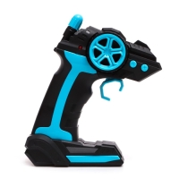 Перевёртыш радиоуправляемый CLIMBER, 1:16, 4WD, световые эффекты, работает от аккумулятора, цвет синий Перевёртыш радиоуправляемый CLIMBER, 1:16, 4WD, световые эффекты, работает от аккумулятора, цвет синий