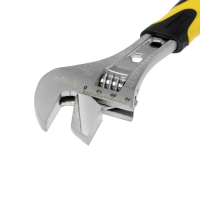 Ключ разводной ТУНДРА, 2 варианта зажима, гайки 6-8-14 мм, 2К рукоятка, 250 мм Ключ разводной ТУНДРА, 2 варианта зажима, гайки 6-8-14 мм, 2К рукоятка, 250 мм