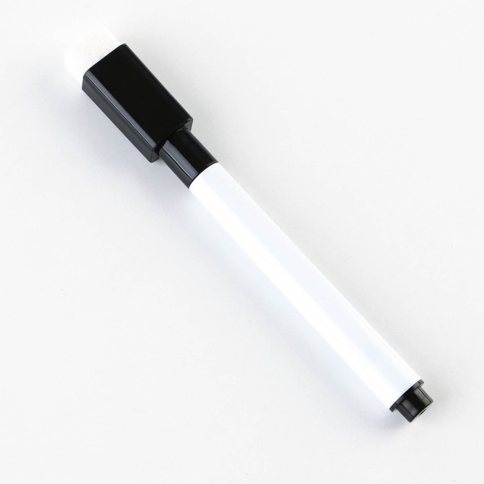 Магнитная доска для записей с фломастером новогодняя &laquo;Ёлочный шар&raquo; на Новый год, 14,5 х 14,5 см