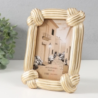 Фоторамка полистоун 10х15 см "Узлы" белая с золотом 14,2х2,2х19,2 см Фоторамка полистоун 10х15 см "Узлы" белая с золотом 14,2х2,2х19,2 см