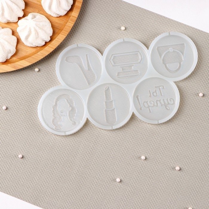 Силиконовый молд для леденцов и шоколада &laquo;Женский набор&raquo;, 22&times;11 см, ячейка d=6 см, цвет прозрачный