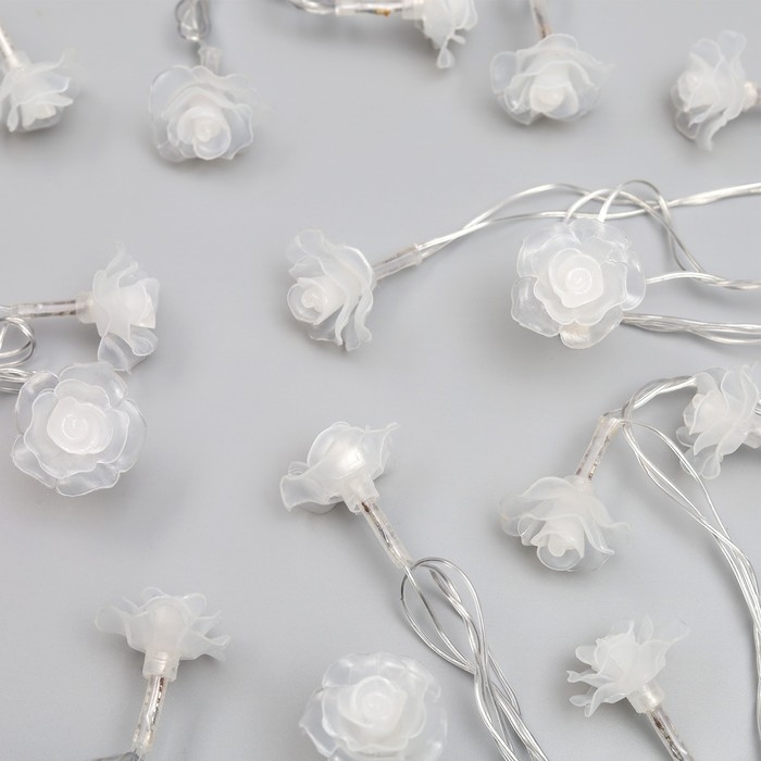Гирлянда «Нить» 5 м с насадками «Розы большие», IP20, прозрачная нить, 20 LED, свечение мульти (RG/RB), мигание, 220 В Гирлянда «Нить» 5 м с насадками «Розы большие», IP20, прозрачная нить, 20 LED, свечение мульти (RG/RB), мигание, 220 В