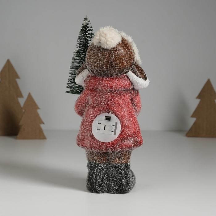 Сувенир керамика свет "Малышка в красном пальто, с ёлочкой и лосиком" 10,5х8,5х19 см