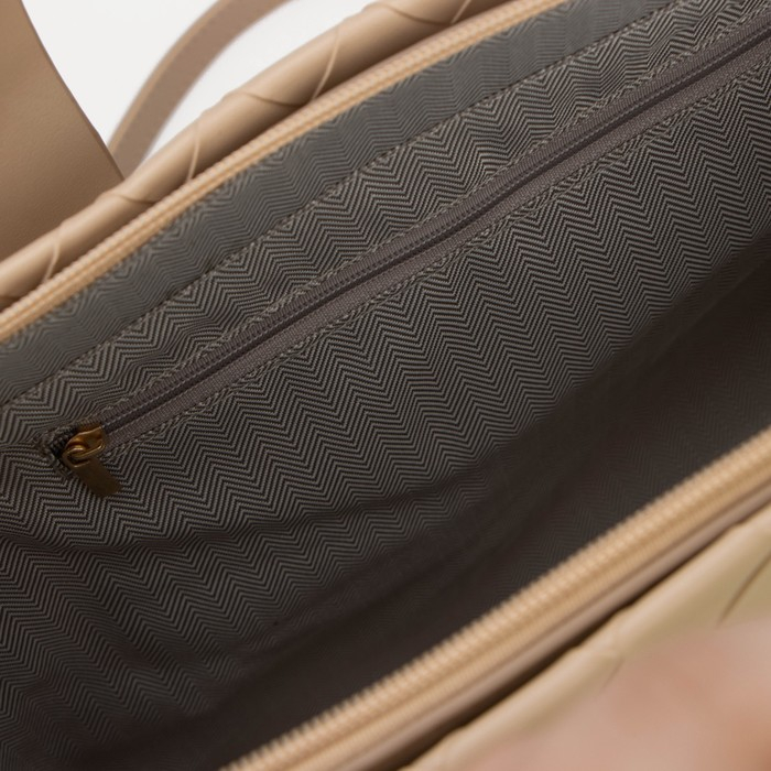 Сумка-тоут на молнии, длинный ремень, цвет бежевый Сумка-тоут на молнии, длинный ремень, цвет бежевый