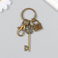 Брелок металл с карабином "Ажурные ключик и замочек" бронза 8,6 см Брелок металл с карабином "Ажурные ключик и замочек" бронза 8,6 см