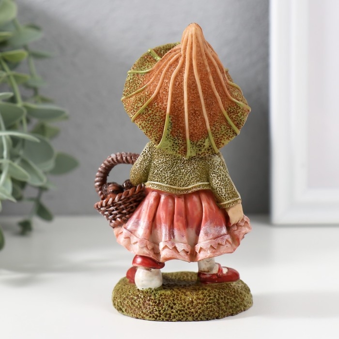 Сувенир полистоун "Малыш/Малышка с корзинкой" МИКС 6,5х5,5х11,5 см