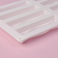 Форма для выпечки Доляна «Жгуты», силикон, 28,5×16,5×2,3 см, 8 ячеек (12×2,7×2,3см) , цвет белый Форма для выпечки Доляна «Жгуты», силикон, 28,5×16,5×2,3 см, 8 ячеек (12×2,7×2,3см) , цвет белый