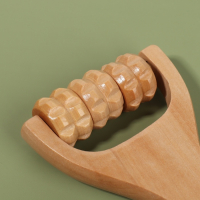 Подарочный набор &laquo;Натуральность&raquo;, 2 предмета: массажёр, массажная расчёска, цвет &laquo;светлое дерево&raquo;