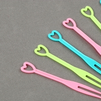 Шпажки «Сердечки», набор 24 шт., цвет МИКС Шпажки «Сердечки», набор 24 шт., цвет МИКС