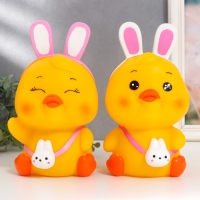 Копилка пластик "Уточка с заячьими ушками" МИКС 13х13х23 см Копилка пластик "Уточка с заячьими ушками" МИКС 13х13х23 см