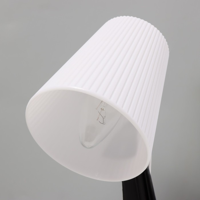 Настольная лампа фикс 1хE27 15W оникс Настольная лампа фикс 1хE27 15W оникс