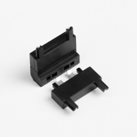 Коннектор ультратонкий для шинопровода (потолок-стена) черный 2,6х2,6х2,6 см Коннектор ультратонкий для шинопровода (потолок-стена) черный 2,6х2,6х2,6 см