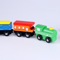 Набор деталей для ж/д &laquo;Паровозик и машинист&raquo; 3 &times; 18 &times; 25 см