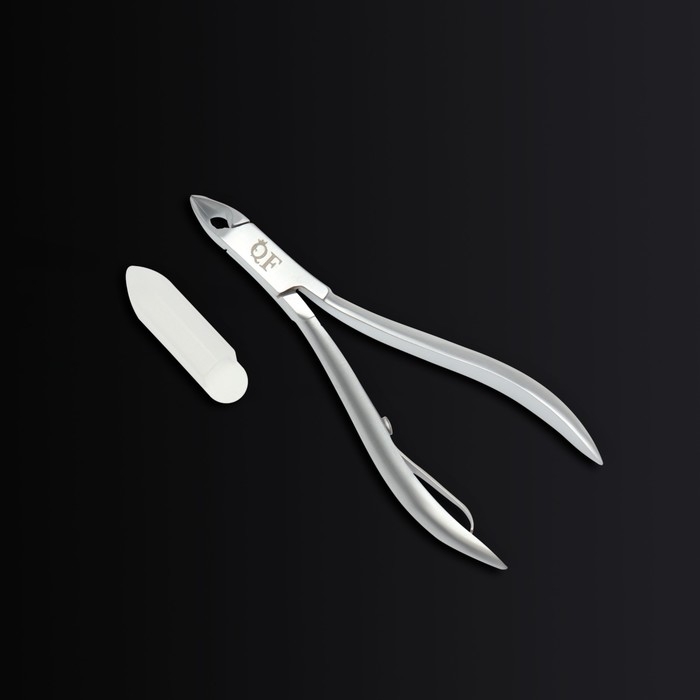 Кусачки маникюрные для кутикулы «Premium satin», эргономичные, 10,1 см, длина лезвия - 7 мм, цвет серебристый Кусачки маникюрные для кутикулы «Premium satin», эргономичные, 10,1 см, длина лезвия - 7 мм, цвет серебристый