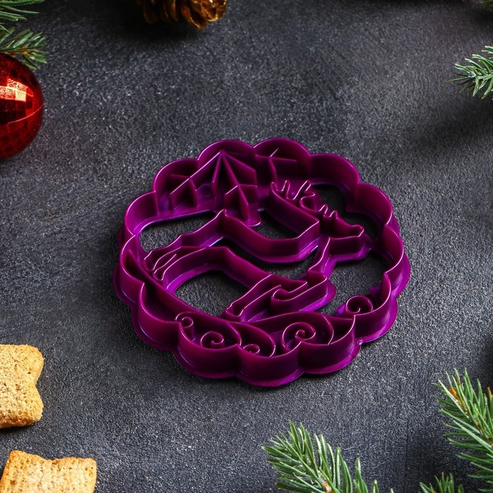 Форма для резных пряников «Северный олень», цвет фиолетовый Форма для резных пряников «Северный олень», цвет фиолетовый