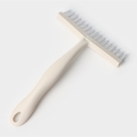 Щётка для сложных загрязнений Raccoon Breeze, 20,5×13,5см, жесткий ворс 2 см Щётка для сложных загрязнений Raccoon Breeze, 20,5×13,5см, жесткий ворс 2 см