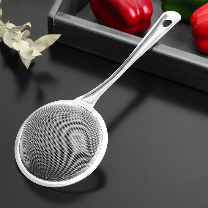 Сито для просеивания с ручкой Доляна «Фире», d=11 см, цвет серебристый Сито для просеивания с ручкой Доляна «Фире», d=11 см, цвет серебристый