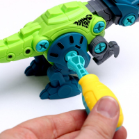 Конструктор винтовой «Мир динозавров», набор 2 штуки, 2 отвёртки 4 карточки, 50 деталей Конструктор винтовой «Мир динозавров», набор 2 штуки, 2 отвёртки 4 карточки, 50 деталей