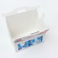 Новый год. Подарочная коробка Новогодняя КОРМУШКА "Мечта" 26,4 х 14 х 18,5 см. Новый год. Подарочная коробка Новогодняя КОРМУШКА "Мечта" 26,4 х 14 х 18,5 см.