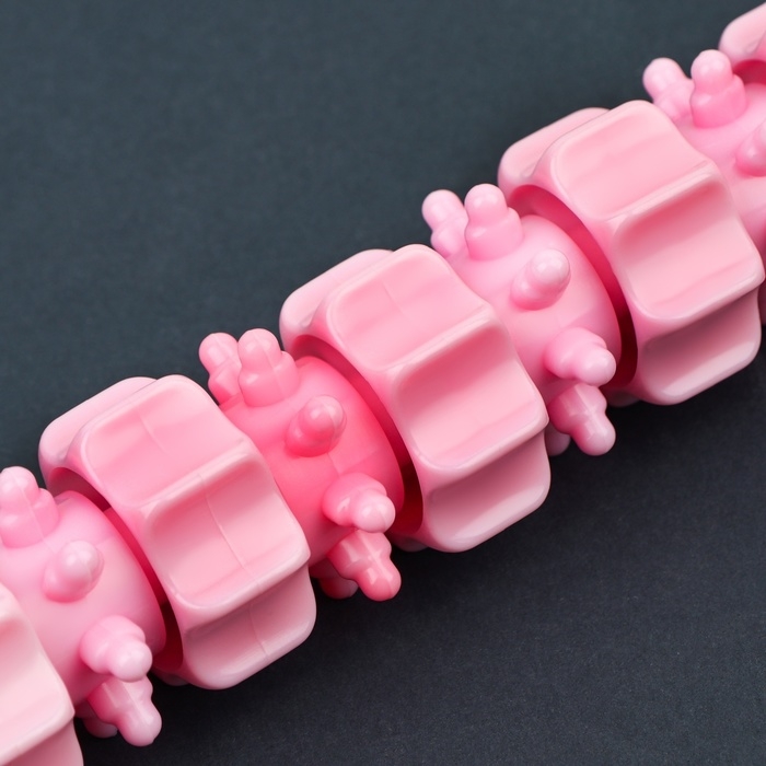 Массажёр «Скалка», универсальный, 37,5 × 4 см, деревянный, 11 колёс, цвет розовый Массажёр «Скалка», универсальный, 37,5 × 4 см, деревянный, 11 колёс, цвет розовый