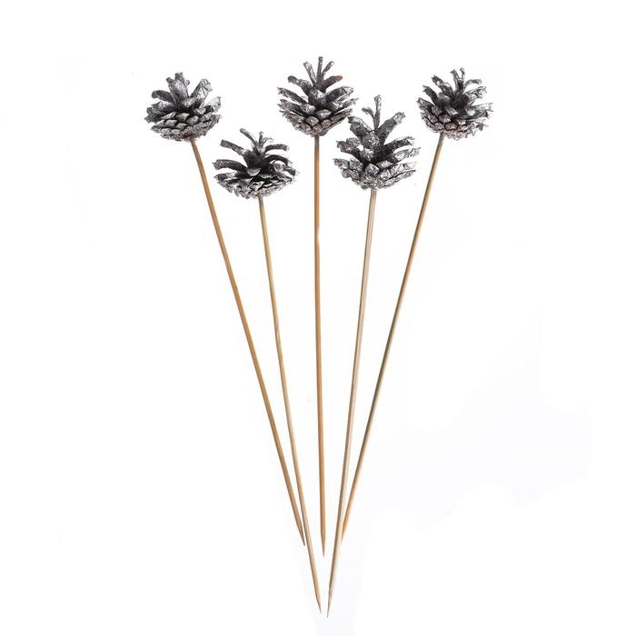 Новогодний декор &laquo;Букет серебряных шишек&raquo;