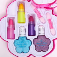 Набор косметики для девочки &laquo;Цветочек&raquo;