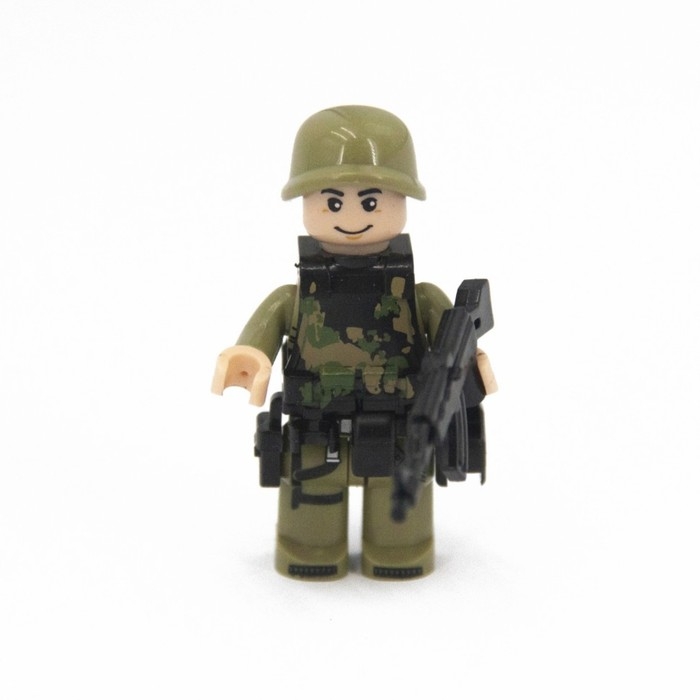 Конструктор &laquo;Минифигурки трех солдатиков&raquo;