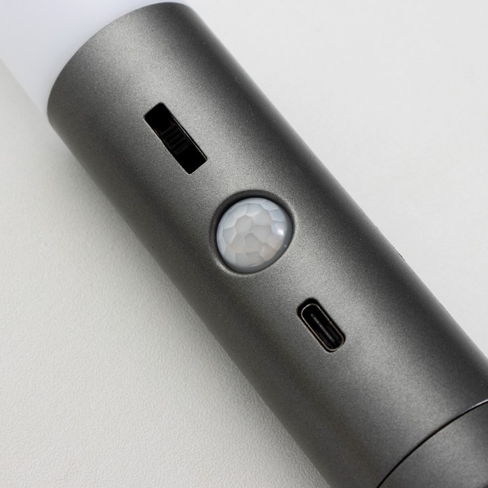 Бра с датчиком движения Бра с датчиком движения "Юник" LED 3000/7000K USB АКБ серебро 7х3х20 см