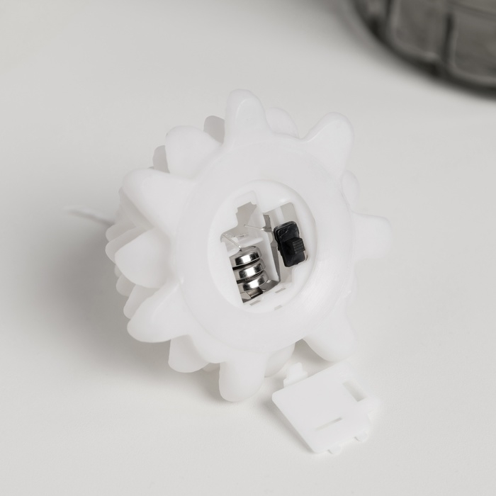 Фигура световая &laquo;Елочка свеча&raquo; 9х8 см, от батареек 3хAG13 (в комплекте), свечение тёплое белое