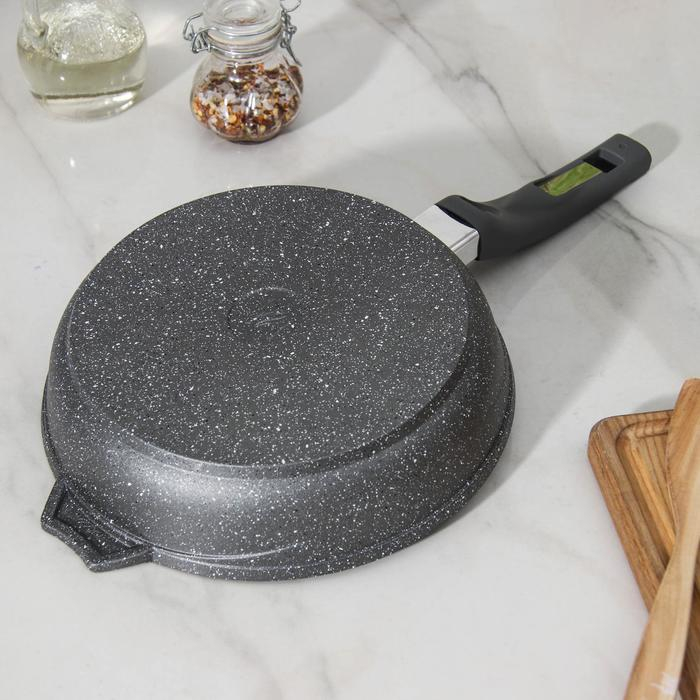 Сковорода &laquo;Гранит&raquo;, d=22 см, пластиковая ручка, антипригарное покрытие, цвет серый