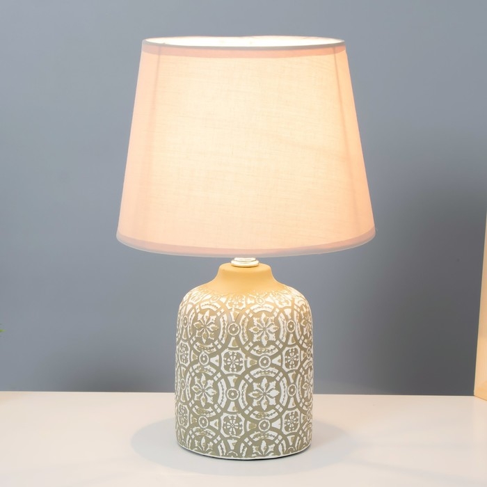 Лампа настольная с абажуром Лампа настольная с абажуром "Мандилина бежевый" Е14 18х18х29 см RISALUX