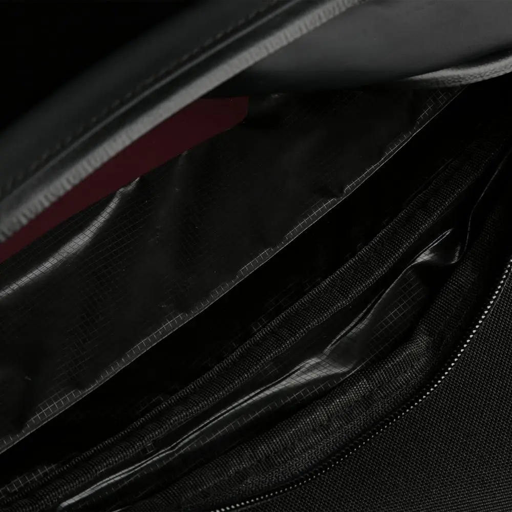 Сумка кросс-боди FlipSling, черная