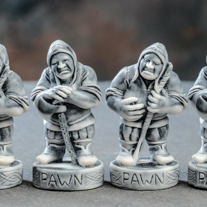 Шахматы "Средневековье" 32 шт, в комплекте фигуры и доска