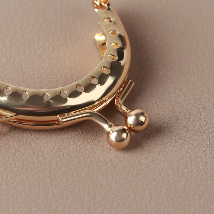 Фермуар пришивной &laquo;Полукруг&raquo;, с кольцом, 5,3 &times; 4 см, цвет золотой