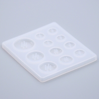 Форма силиконовая универсальная «Пуговицы» 3 размера Форма силиконовая универсальная «Пуговицы» 3 размера