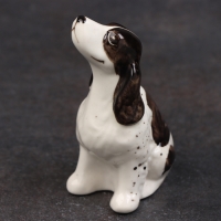 Статуэтка фарфоровая "Русский Спаниэль сидит", 9 см, авторская роспись