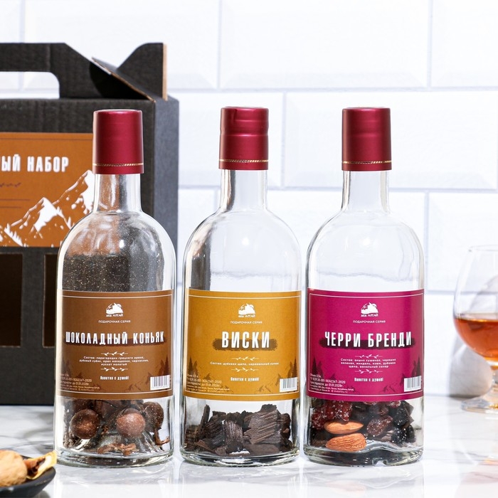 Подарочный набор бутылок по 0.5 литр Подарочный набор бутылок по 0.5 литр"КОНЬЯЧНАЯ СЕРИЯ №1" (Шоколад коньяк, виски, черри бренди) 95191