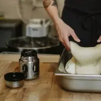 Термос для еды Jerrycan 470, вакуумный, стальной зеркальный Термос для еды Jerrycan 470, вакуумный, стальной зеркальный