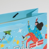 Пакет подарочный новогодний ламинированный &laquo;Зимний каток&raquo;, M 26 х 30 х 9 см, Новый год