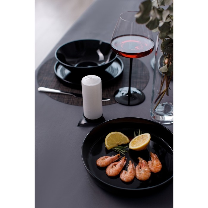 Набор фарфоровой посуды на 2 персоны Magistro La palla, 7 предметов: тарелка d=23 см, 2 тарелки d=23,2 см, 2 тарелки 1000 мл, 2 салатника 1000 мл, цвет чёрный Набор фарфоровой посуды на 2 персоны Magistro La palla, 7 предметов: тарелка d=23 см, 2 тарелки d=23,2 см, 2 тарелки 1000 мл, 2 салатника 1000 мл, цвет чёрный