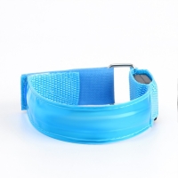 Фонарь для бега, d=33 см, 3 режима, 2хCR2016, до 80 ч работы Фонарь для бега, d=33 см, 3 режима, 2хCR2016, до 80 ч работы